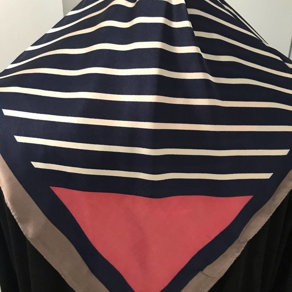 Striped black mauve 26x26 scarf - Picture 2 of 3